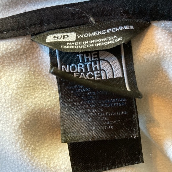 The North Face zip-up sweater - Picture 4 of 5